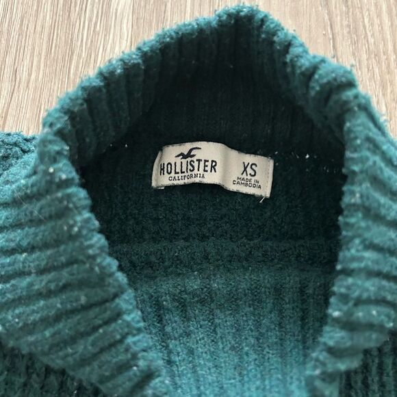 Hollister Cropped Sweater - Picture 6 of 9